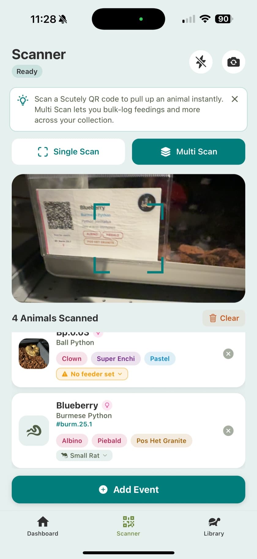Multi-scan batch feeding with four scanned animals and per-animal feeders in the Scutely app